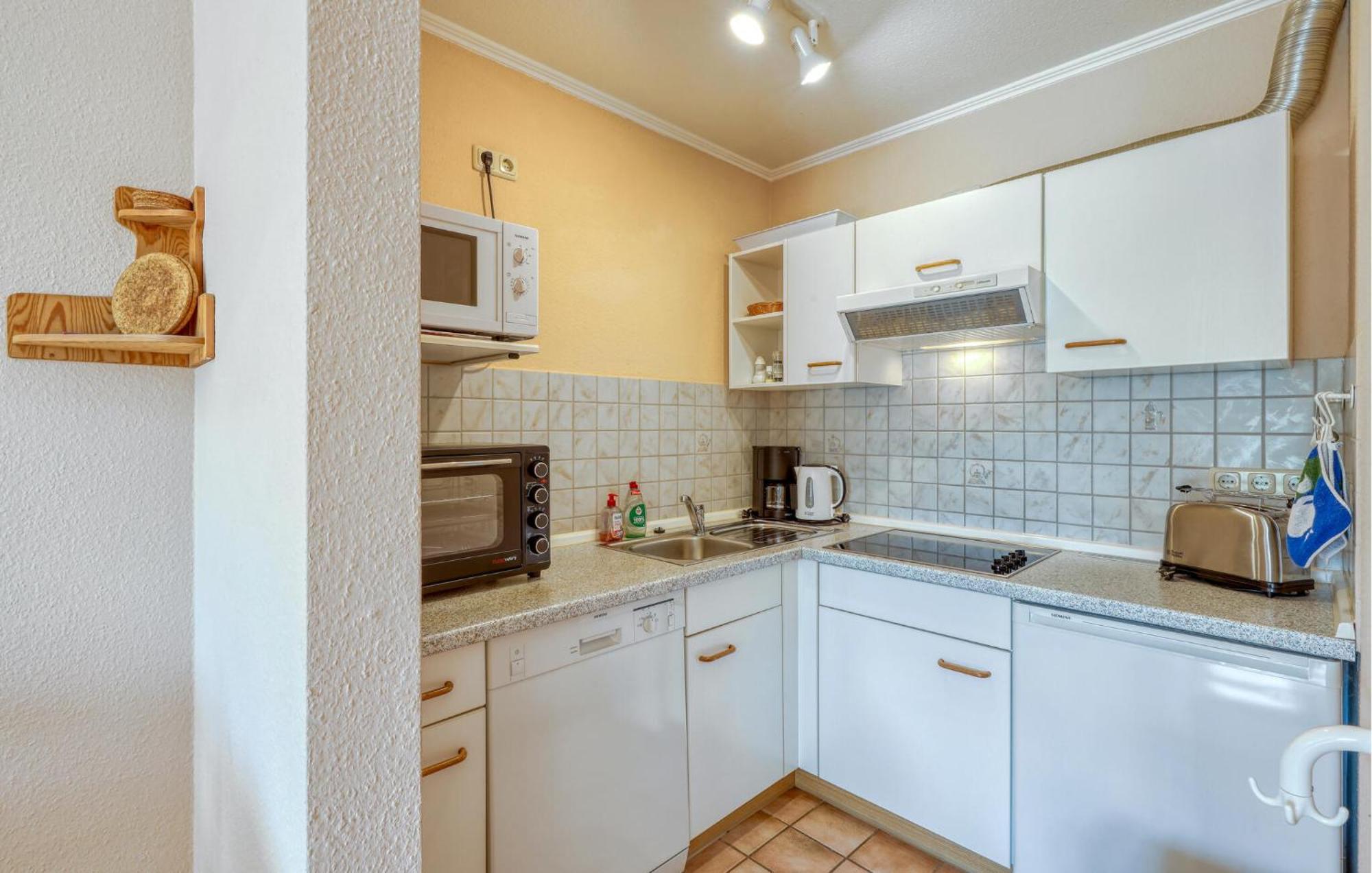 Nice Home In Toenning With Kitchen المظهر الخارجي الصورة